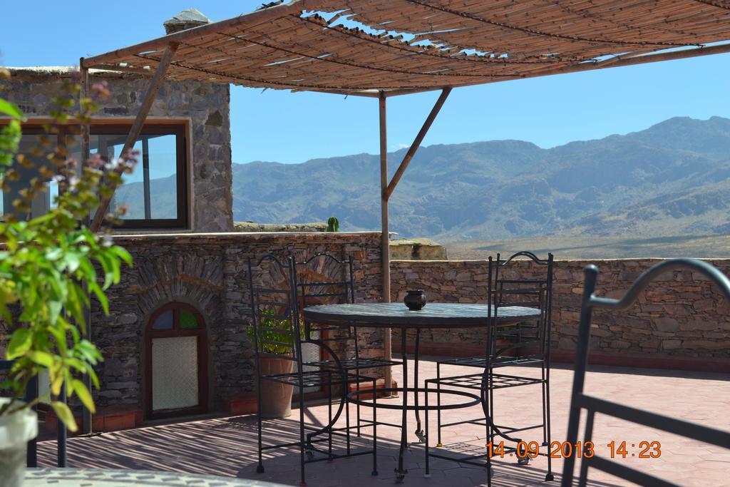 Tizourgane Kasbah Hotell Tiguissas Rom bilde