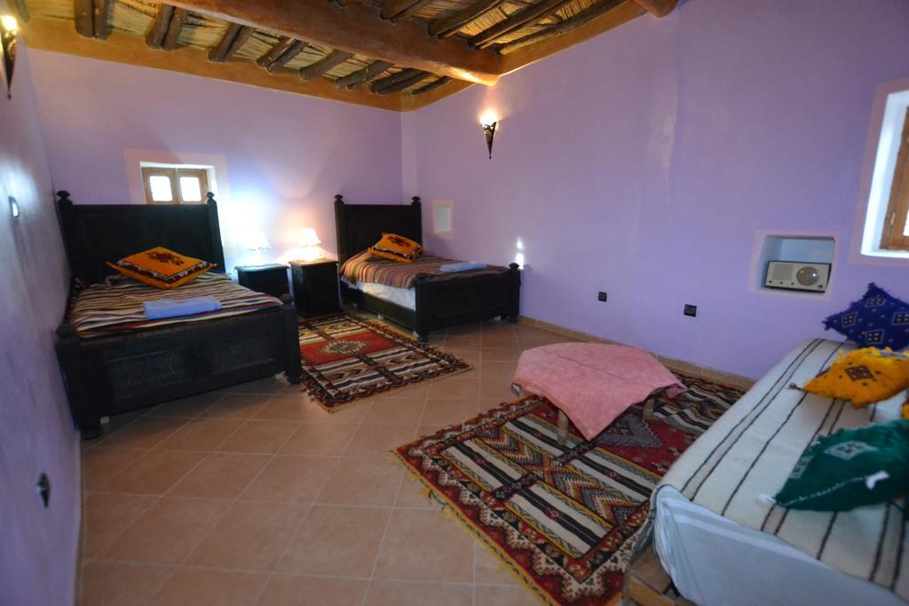 Tizourgane Kasbah Hotell Tiguissas Rom bilde