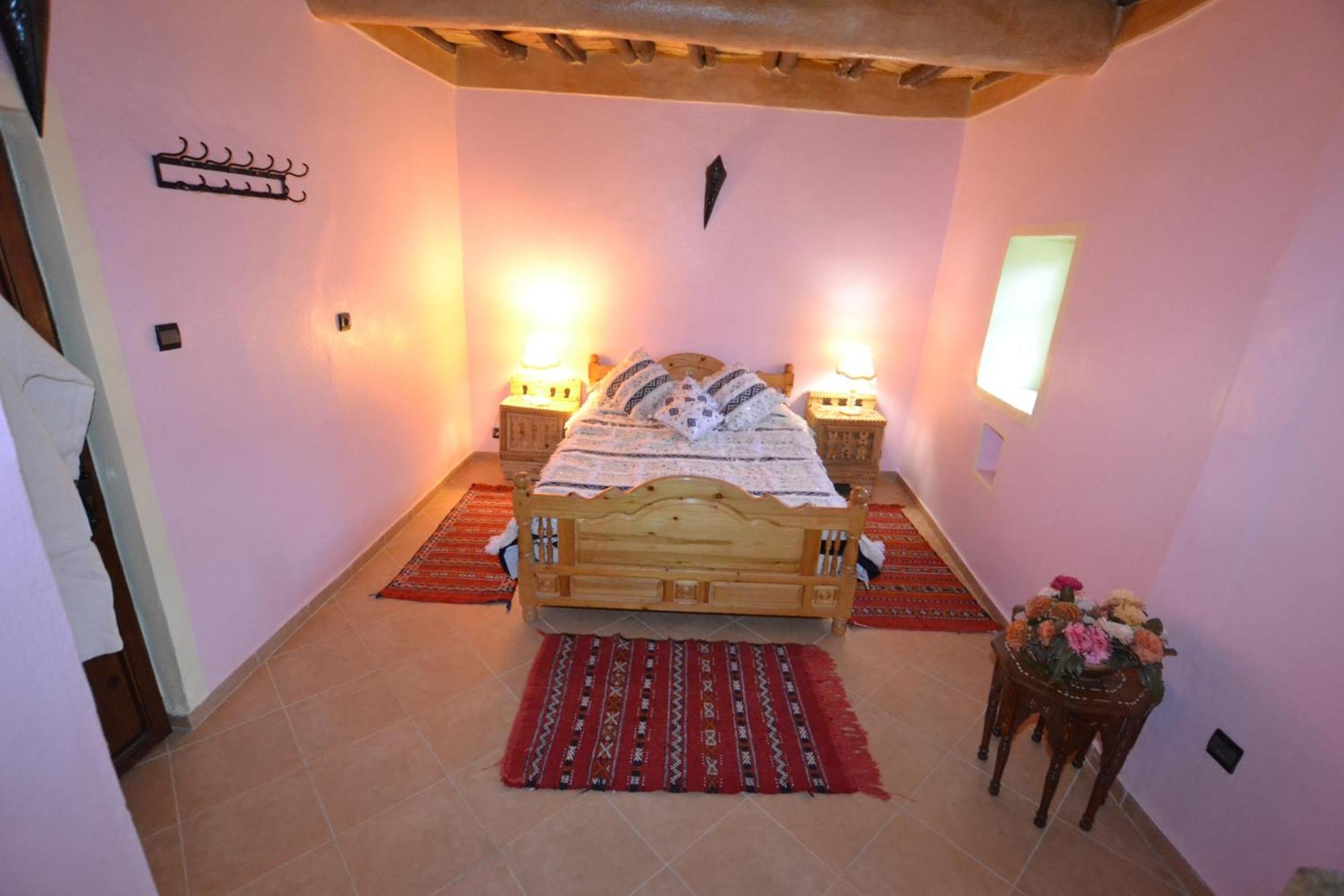 Tizourgane Kasbah Hotell Tiguissas Rom bilde