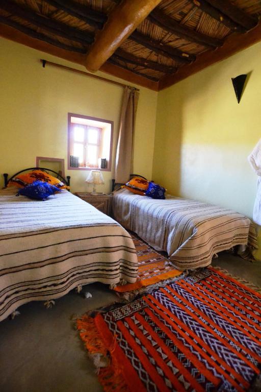 Tizourgane Kasbah Hotell Tiguissas Rom bilde